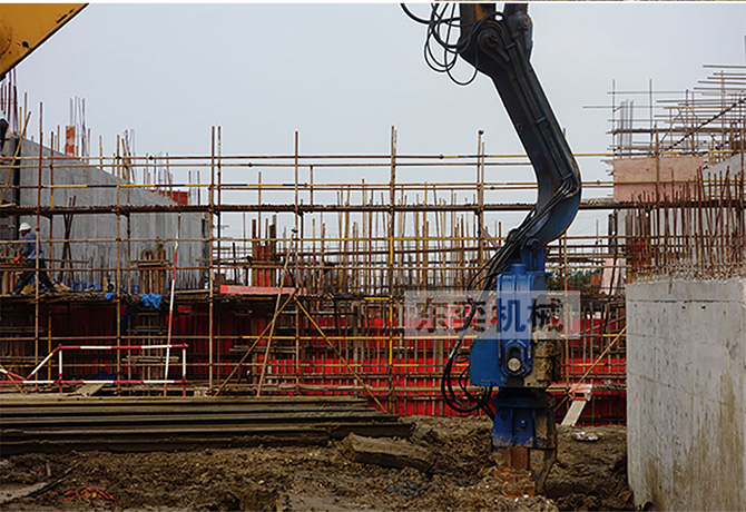 最新打樁工人招聘，行業(yè)現(xiàn)狀透視與各方觀點探討，個人立場表達