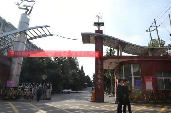 信陽車禍背后的故事，小巷美食寶藏與意外瞬間揭秘