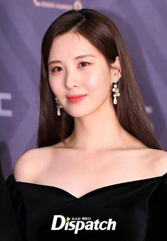 徐賢最新圖片，展現(xiàn)變化、學(xué)習(xí)與自信的力量