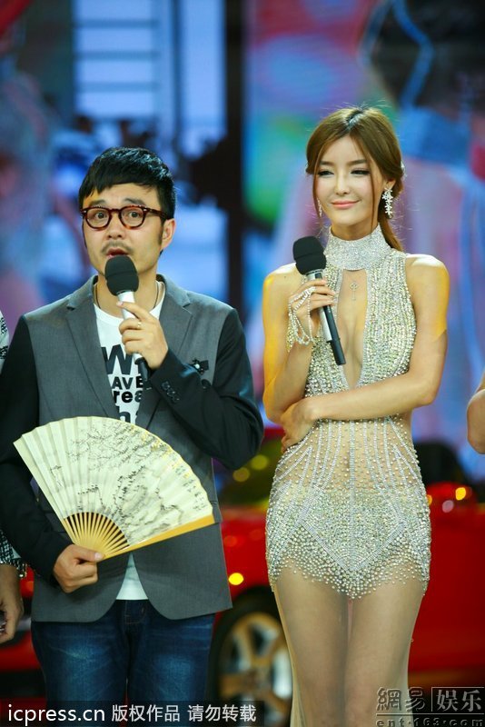 澳門(mén)天天好彩,網(wǎng)絡(luò)聊天室_QAO27.723用心版