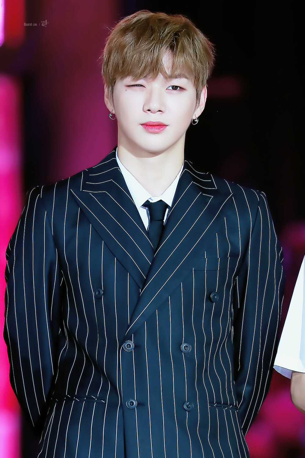 姜丹尼爾最新綜藝節(jié)目，自然美景的治愈之旅探索