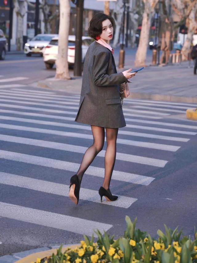 警惕非法色情內(nèi)容，遠(yuǎn)離辣文絲襪誘惑，尋找健康娛樂方式