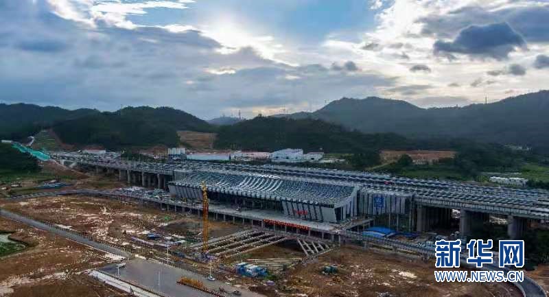 贛深高鐵施工進(jìn)展、挑戰(zhàn)全方位解讀，最新消息速遞