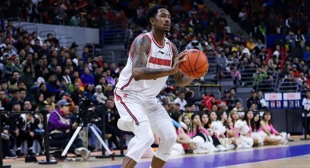 廣東籃球強(qiáng)隊(duì)注入全新力量，揭曉最新外援加盟消息