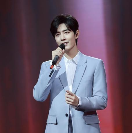 肖戰(zhàn)最新應(yīng)援點亮科技之光，新品璀璨，生活因你而精彩