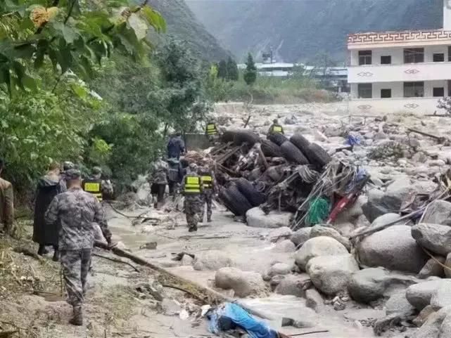 ??紅蟲災(zāi)害來襲，守護(hù)家園，行動(dòng)刻不容緩！