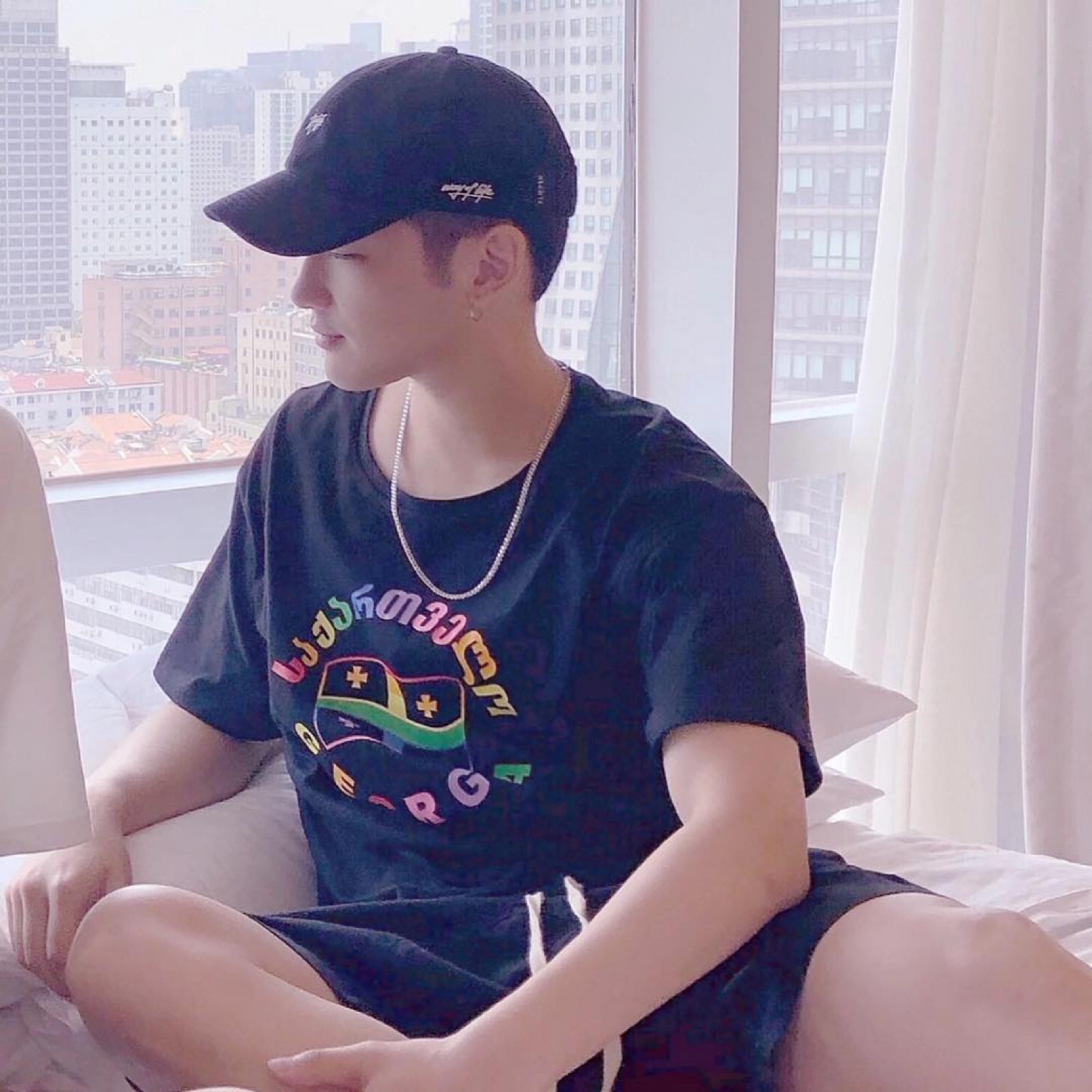 單人情侶的日常趣事，最新篇章