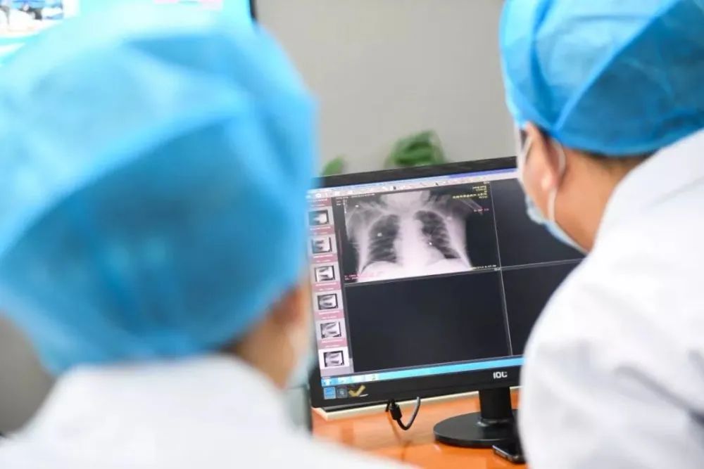 最新疫情動(dòng)態(tài)圖，疫情與歡樂生活的交織