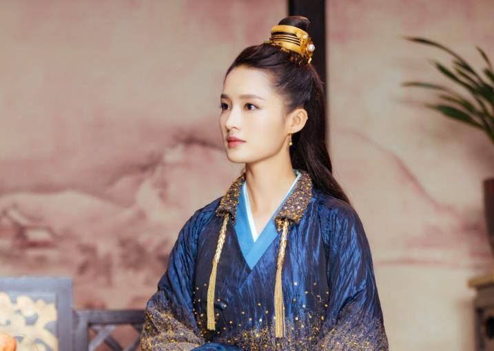 演員李齡，與自然美景的邂逅與內(nèi)心寧?kù)o之旅