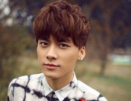 李易峰，熒屏風(fēng)云人生與溫暖友情的電視劇全紀(jì)錄