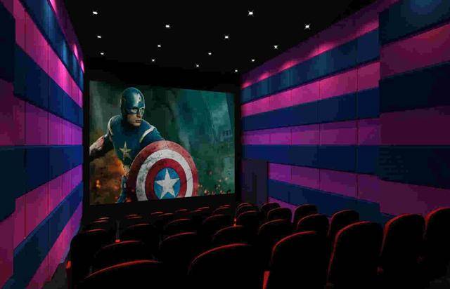 電影院單詞，愛的電影之旅的陪伴與溫馨體驗(yàn)