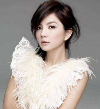 星光下的秘密，明星狐臭揭秘與香氛奇遇探秘