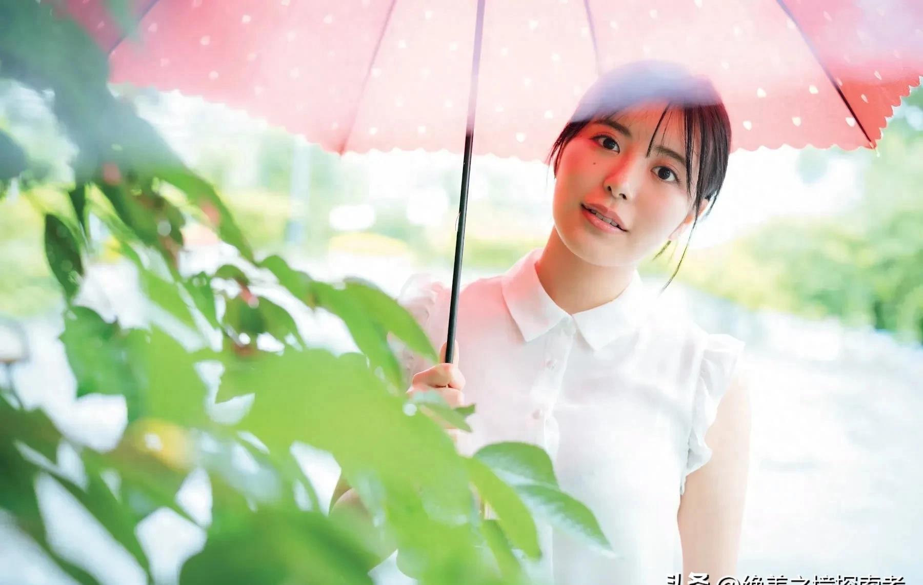 科技新品重塑時尚舞臺，模特泳裝比賽體驗(yàn)未來魅力之旅