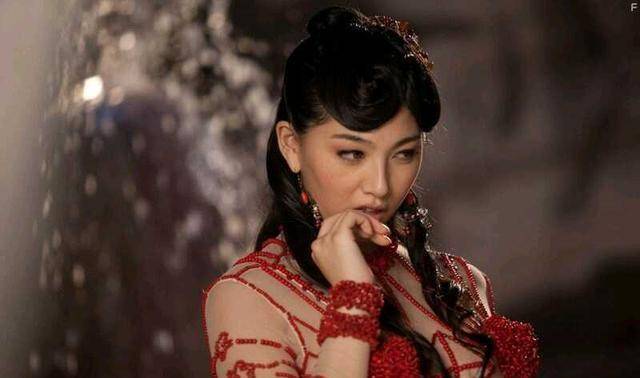 肉蒲團(tuán)女演員的勵(lì)志之旅，變化、自信與成就感的探索