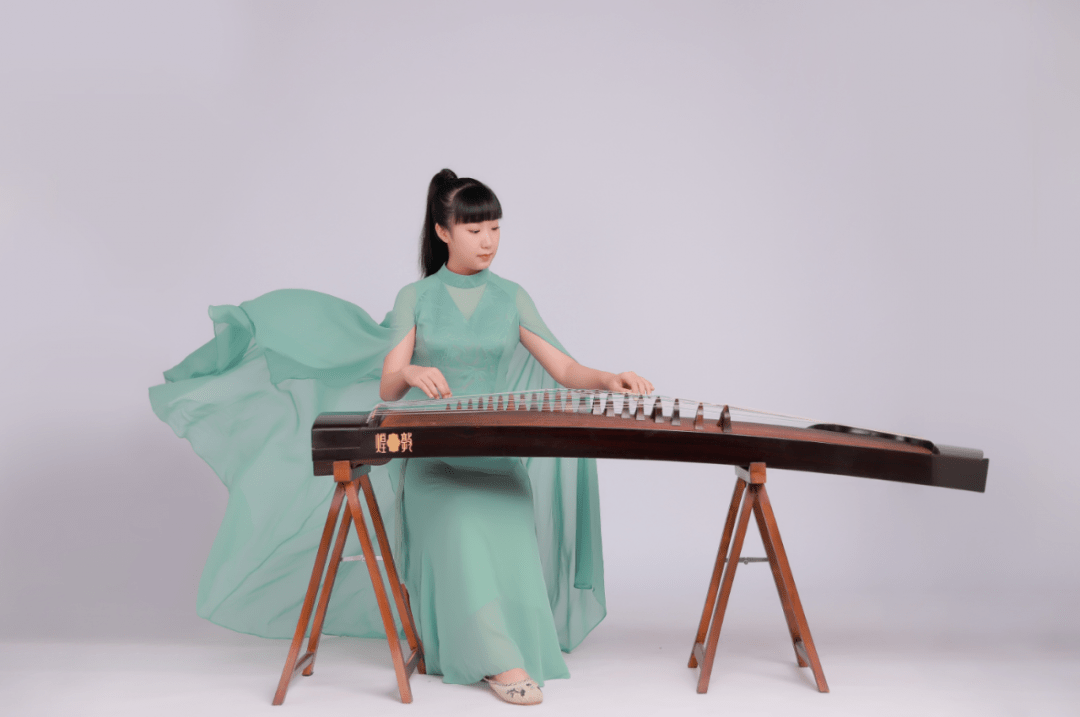 古箏明星，探尋自然美景之旅，尋找內(nèi)心的平和寧?kù)o