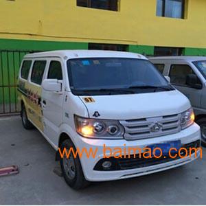 西寧包車價格行情探秘，小巷獨特之旅的包車費用解析