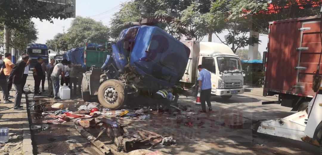 唐山車禍最新進展，今日事故更新????悲痛消息持續(xù)更新中