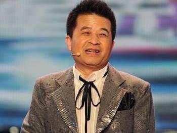 央視老畢最新動態(tài)揭秘，小巷深處的特色小店探秘之旅