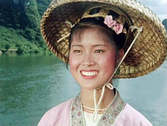 劉三姐電影，展現(xiàn)變化、自信與成就的力量傳奇之旅