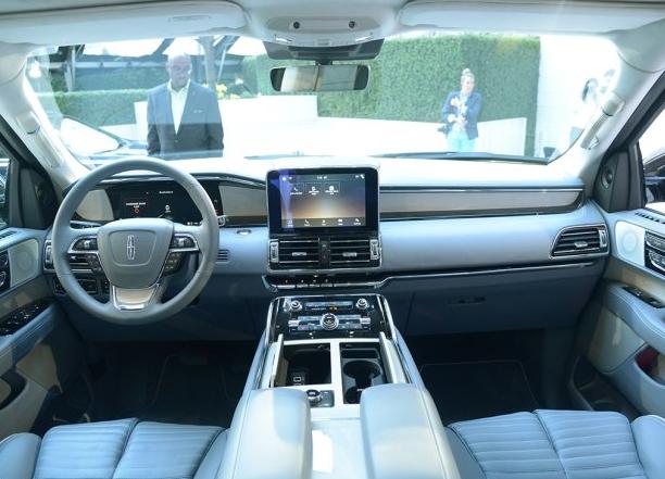 現(xiàn)代木紋門款式推薦，選購(gòu)、安裝指南與流行趨勢(shì)解析