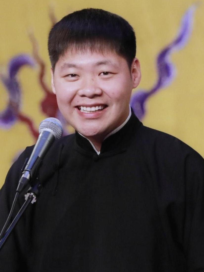 相聲演員鶴，傳承與創(chuàng)新的藝術(shù)人生之旅