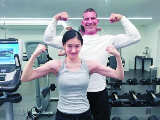 景甜專訪星光璀璨，展現(xiàn)時代影響力