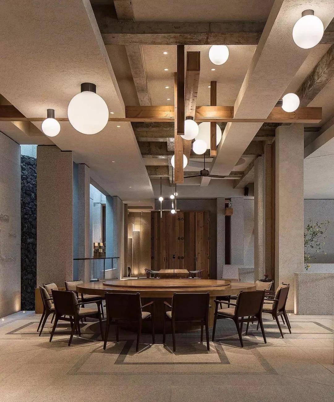 最新過(guò)道吊裝設(shè)計(jì)，小巷深處的獨(dú)特探索之旅