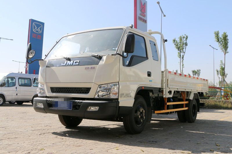 江鈴輕卡一排半最新款，友情滿載的溫馨日常之旅