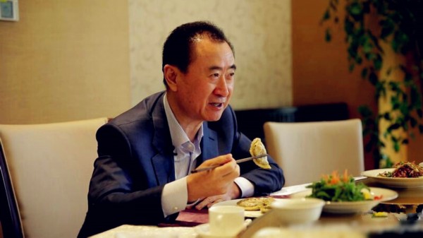 王健林引領(lǐng)科技革新，重塑生活體驗(yàn)，科技巨擘展望未來(lái)新篇章