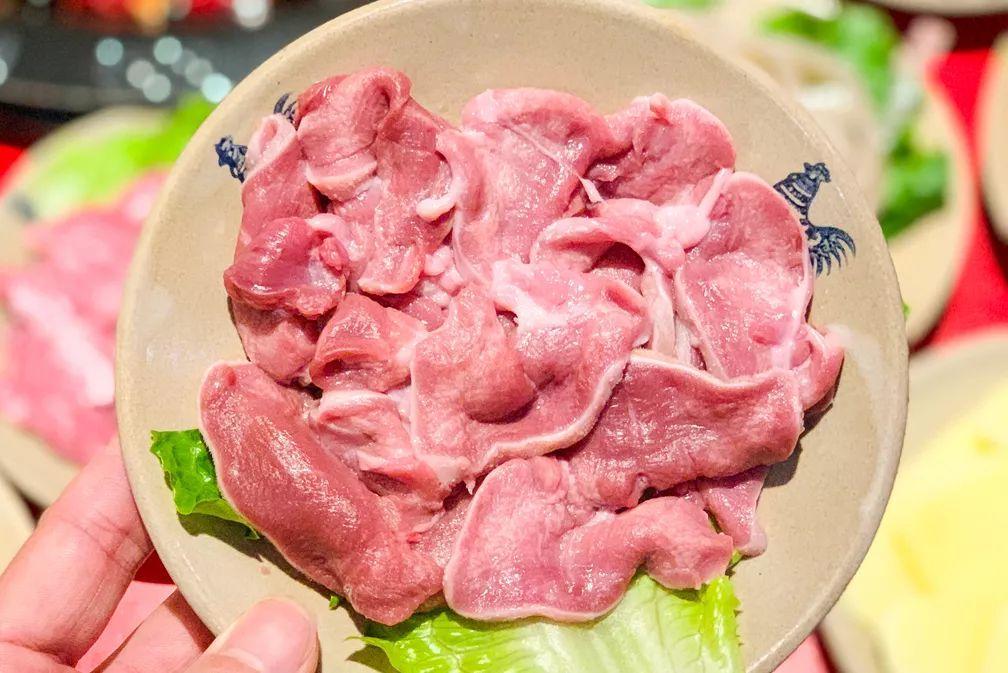 小巷深處的最新火鍋菜品，味覺盛宴的驚喜探索