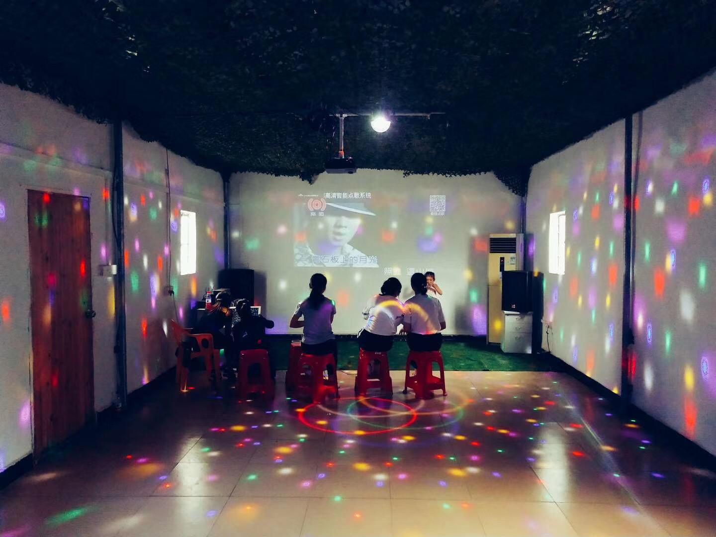 探索小巷中的寶藏，最新99棋牌體驗(yàn)