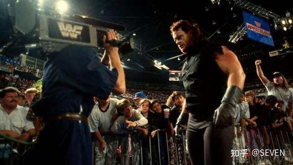 WWE送葬者賽場傳奇再現(xiàn)，最新比賽精彩紛呈