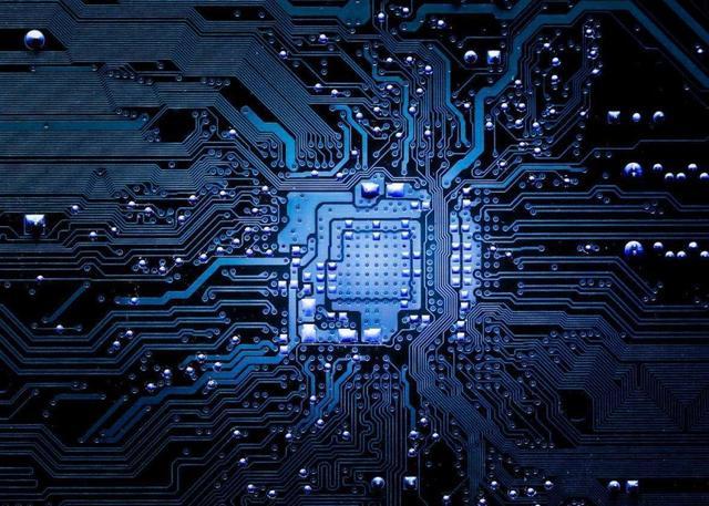 最新存儲器技術革新展望，論述現(xiàn)狀與發(fā)展趨勢