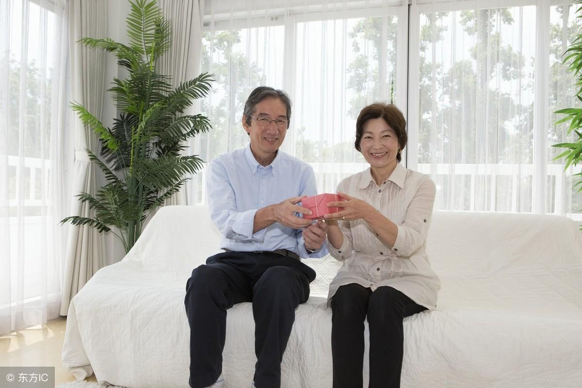 最新挖雞眼視頻，小巷深處的獨特挖雞眼之旅探索