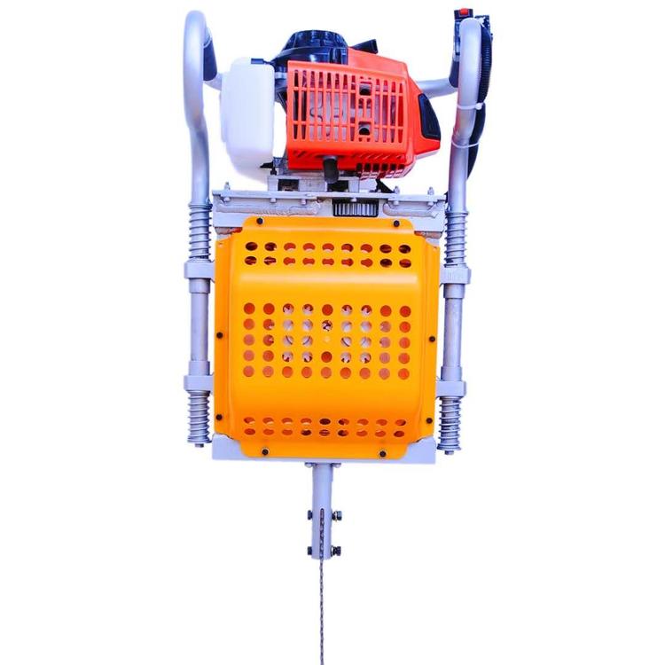 最新起樹苗機器，自然美景探索之旅啟程