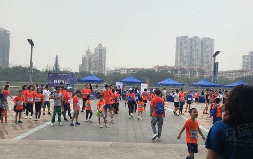 西關海最新動態(tài)，夏日童趣與溫情涌動