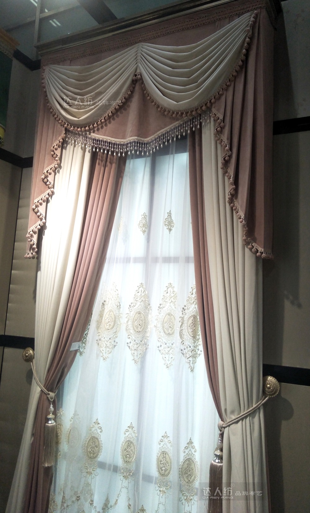 最新窗幔款式圖片，時尚與歷史的完美交融