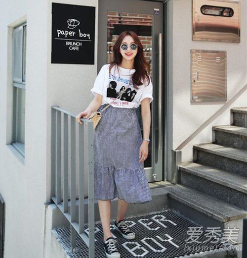 韓國(guó)最新流行趨勢(shì)與觀點(diǎn)探析，時(shí)尚T臺(tái)展現(xiàn)最新風(fēng)尚