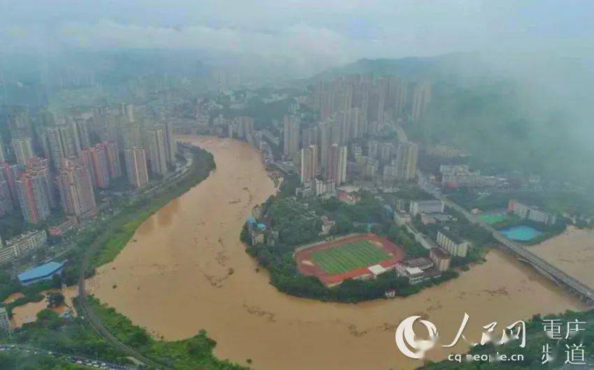 洪峰來襲，背景、事件、影響與時(shí)代重要性解析