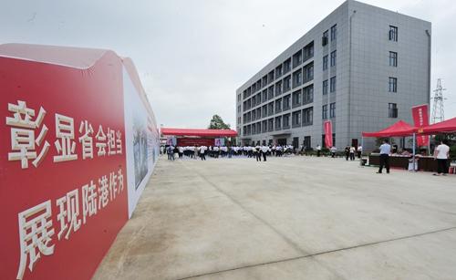 向塘最新動(dòng)態(tài)，科技重塑生活，未來(lái)之光體驗(yàn)之旅