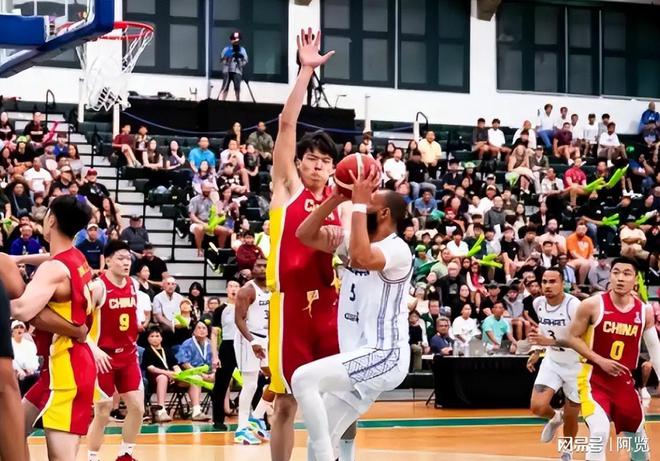 最新籃球賽事，賽場上的溫情與陪伴