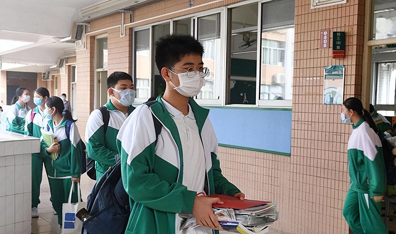 最新暴雨通知，科技智能守護安全，生活無憂預警通知