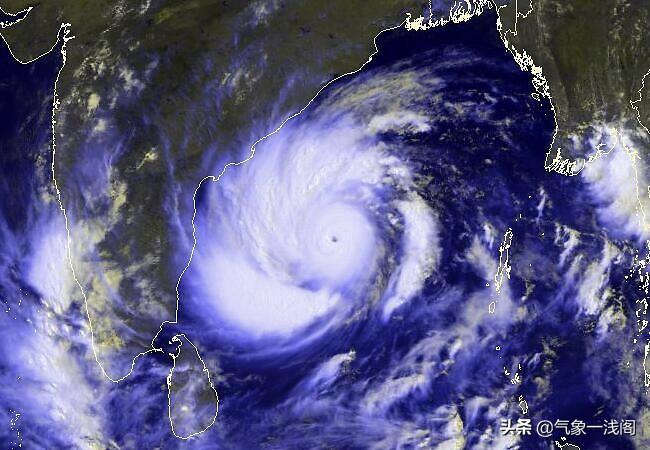 最新預(yù)報(bào)，關(guān)注臺(tái)風(fēng)動(dòng)態(tài)，警惕臺(tái)風(fēng)影響