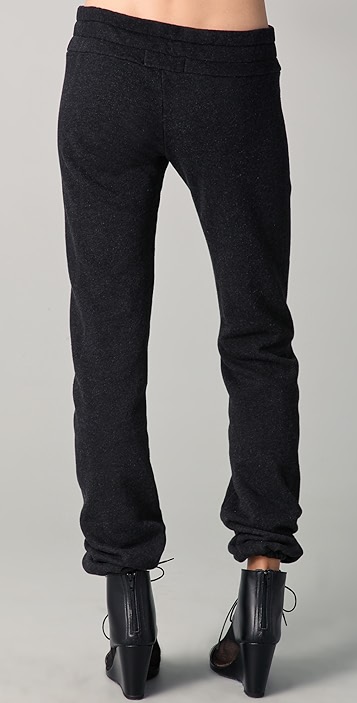 十字褲最新潮流，時(shí)尚潮流還是爭(zhēng)議話題？