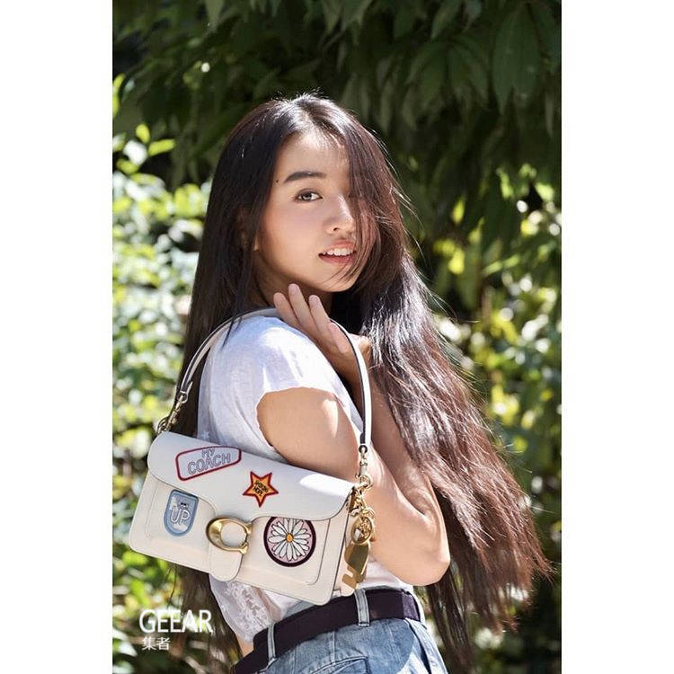 希咲彩最新番號(hào)，友情色彩的日常揭秘