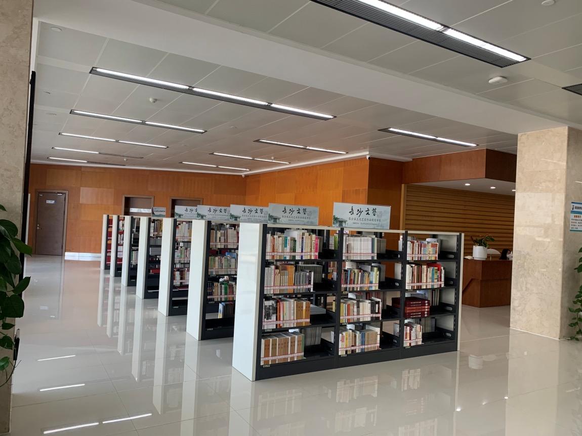 何頓最新作品，引領(lǐng)你進(jìn)入獨(dú)特的文學(xué)之旅