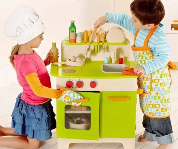 小女孩最新玩具趨勢(shì)與選擇探討，時(shí)尚之選揭秘