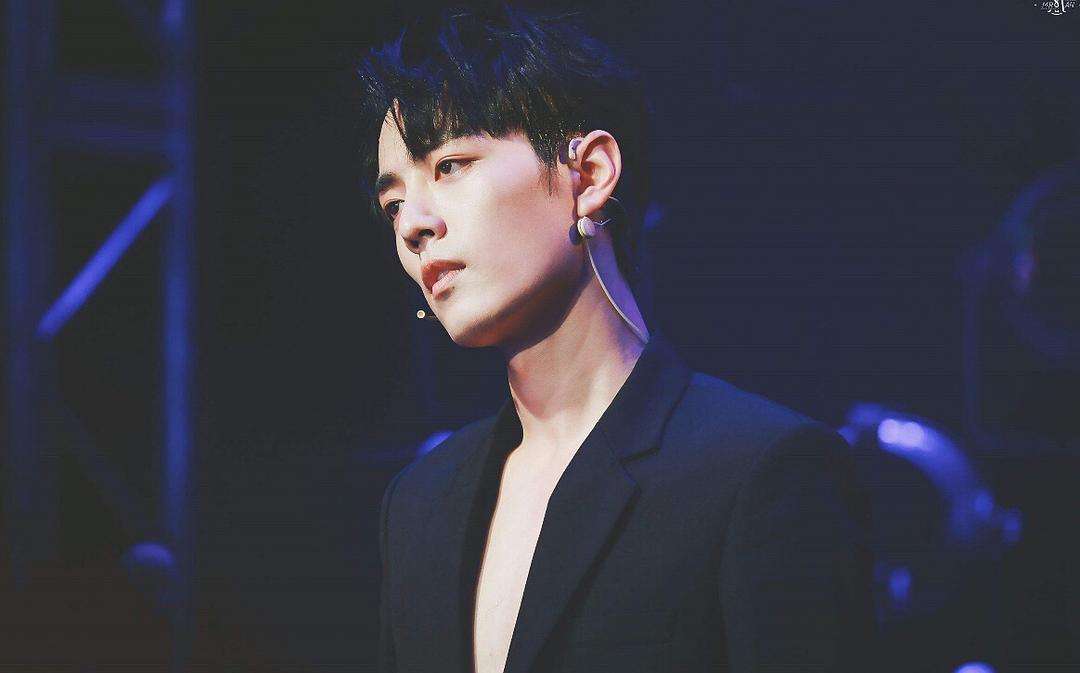 肖戰(zhàn)黑料最新揭秘，科技新星下的智能生活體驗(yàn)