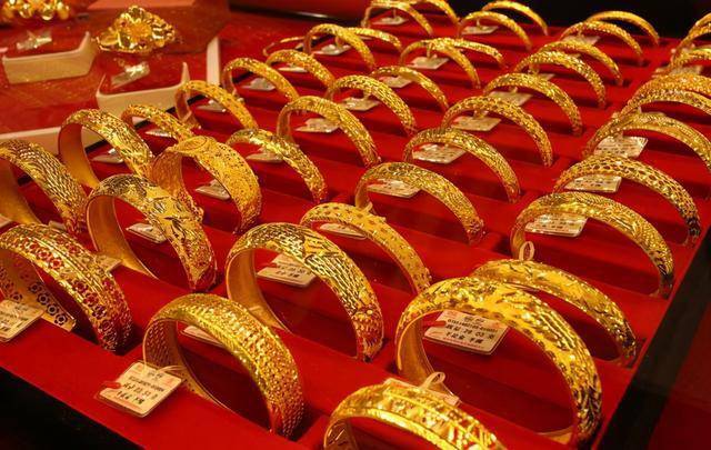 最新黃金回收價格老鳳祥，科技重塑黃金價值，引領(lǐng)未來生活體驗