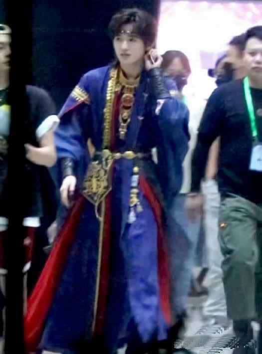 王牌最新路透照揭秘，小巷深處的獨特風(fēng)情